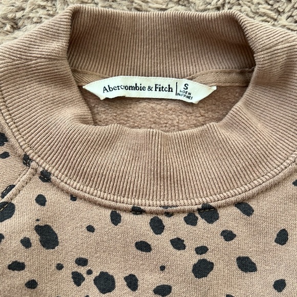 Abercrombie cropped sweatshirt - Picture 4 of 4